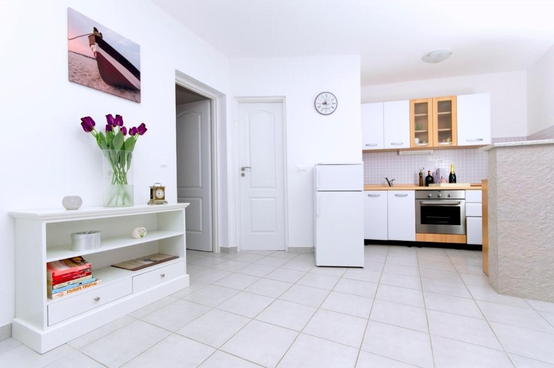 Apartments Jana Makarska Bagian luar foto